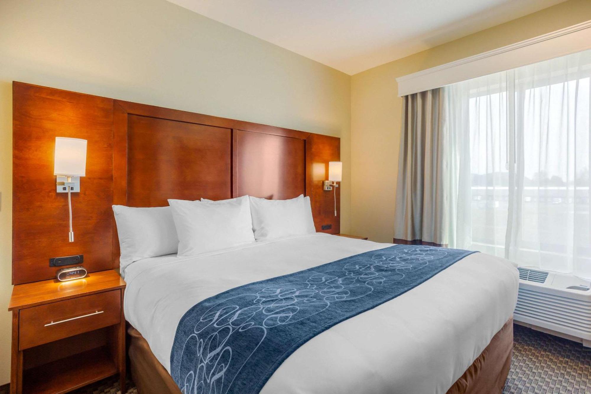 Comfort Suites Burlington Near I-5 Exterior foto